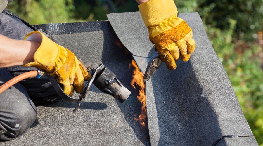 Professional metal roof installation in La Motte, IA